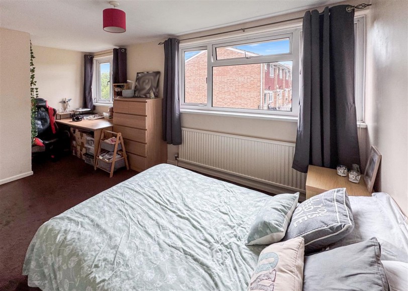 Kildare Close, Bordon