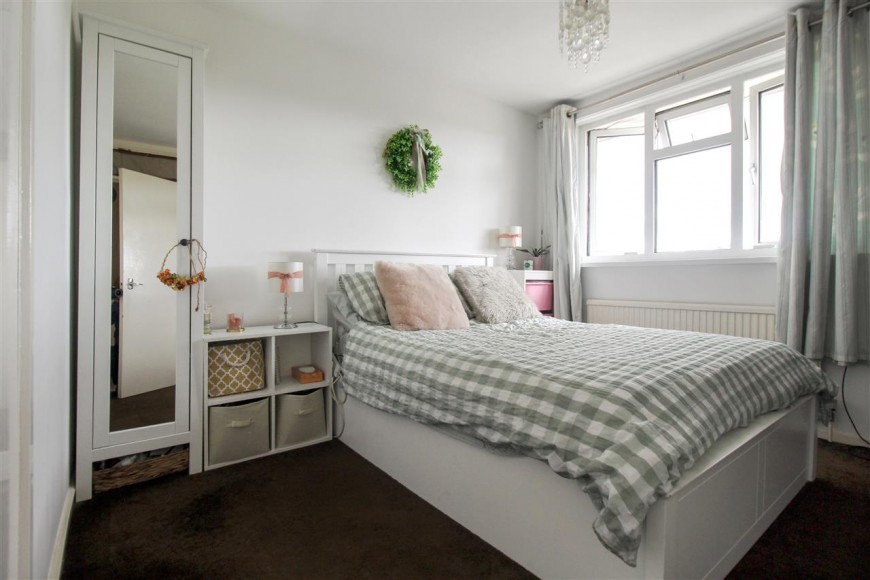 Kildare Close, Bordon