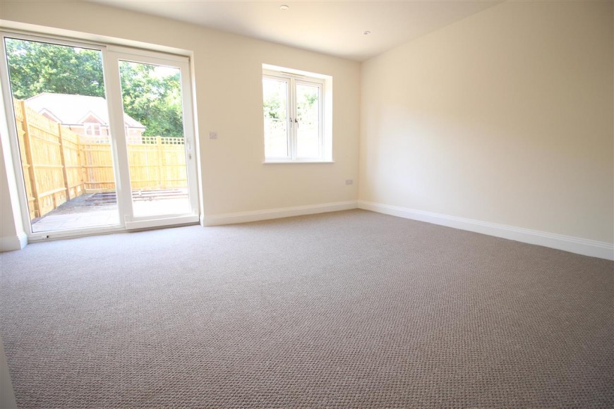 Chase Road, Lindford
