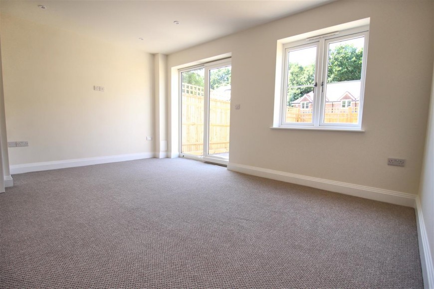 Chase Road, Lindford