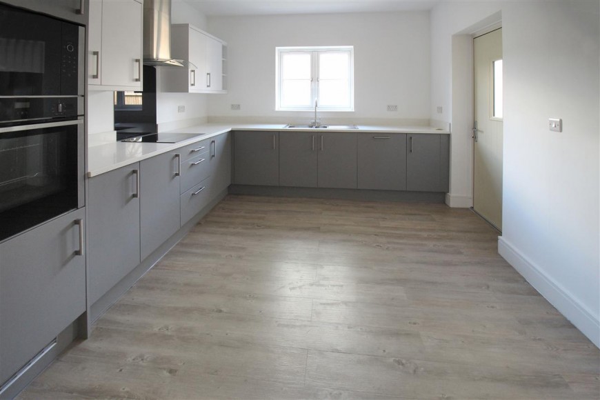 Chequers, Winchester Road, Ropley