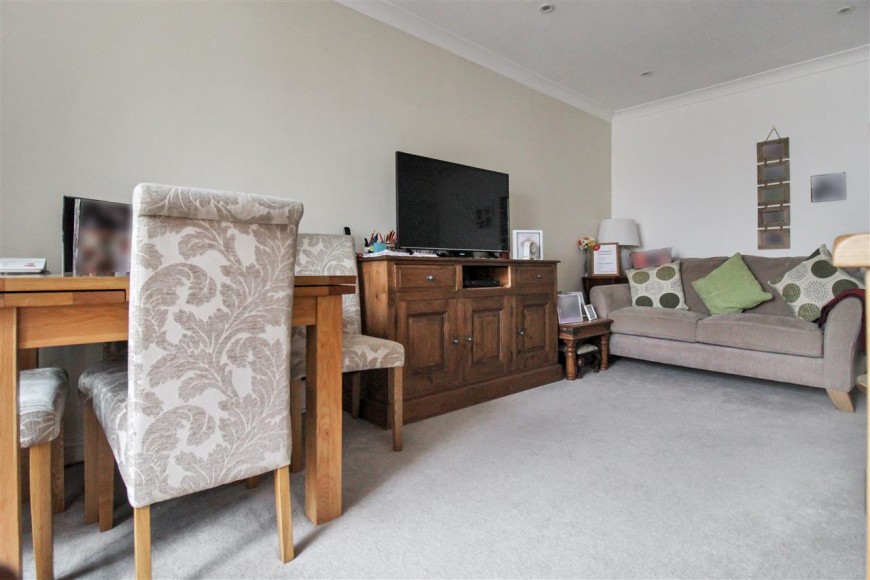 York Close, Whitehill
