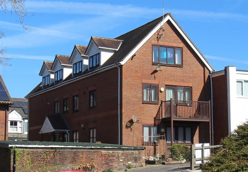 Orchard Court, Wey Hill, Haslemere