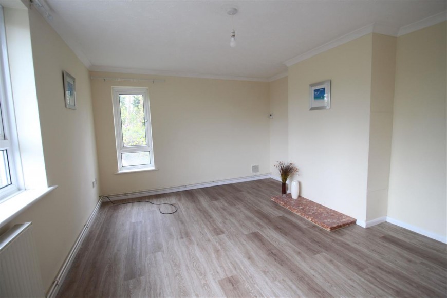 Woodlands Court, Alton