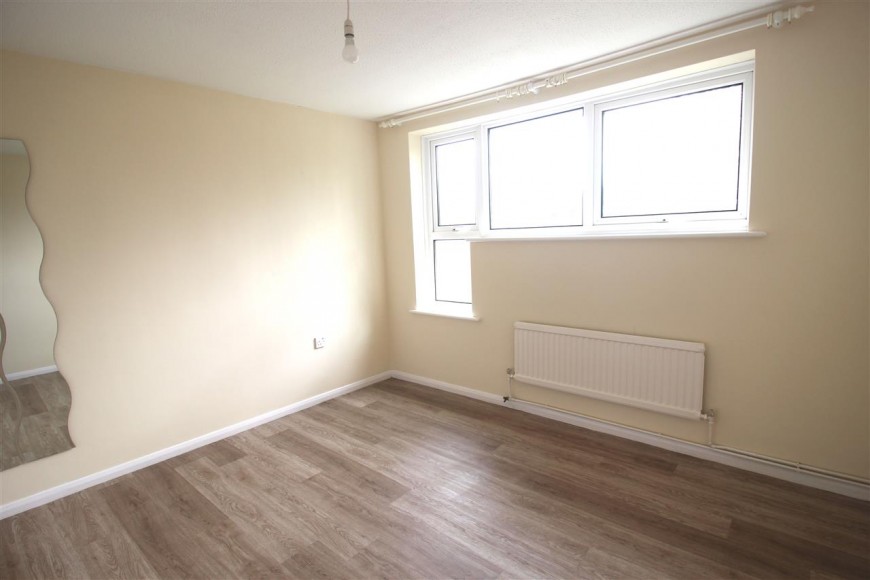 Woodlands Court, Alton