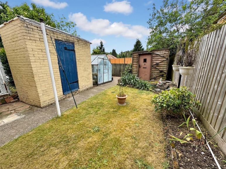 Champney Close, Whitehill