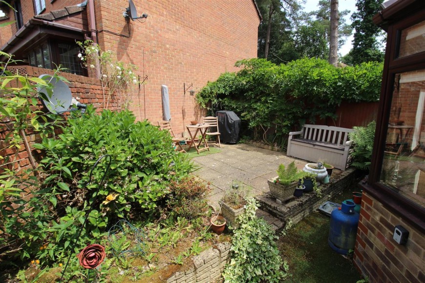 Woodpecker Close, Bordon