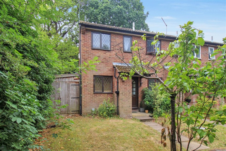 Torrington Close, Lindford