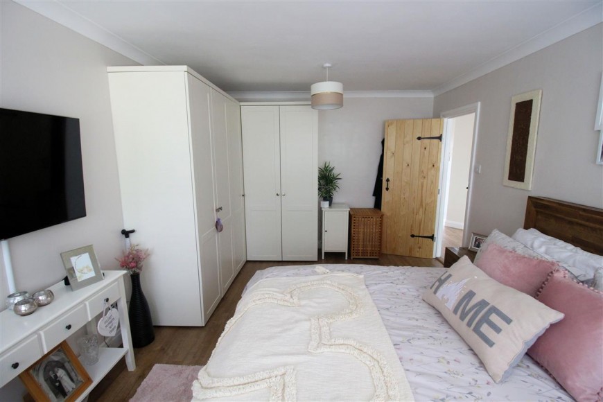 The Sands, Whitehill