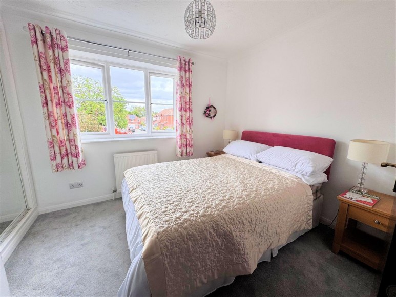 Blue Timbers Close, Bordon