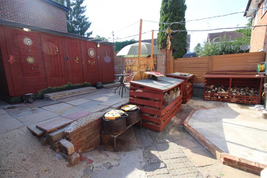 Hibiscus Grove, Bordon
